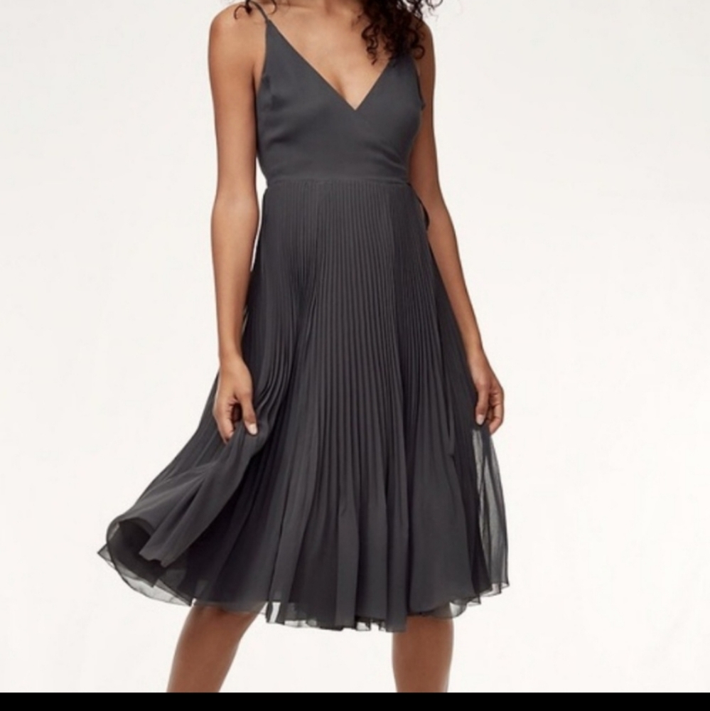 VGUC Wilfred Beaune Midi Pleated Wrap Dress | Size Small